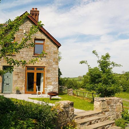 Tranquil Countryside Cottage For Two 렉섬 외부 사진